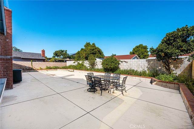 605 W Curie, Santa Ana, CA 92707