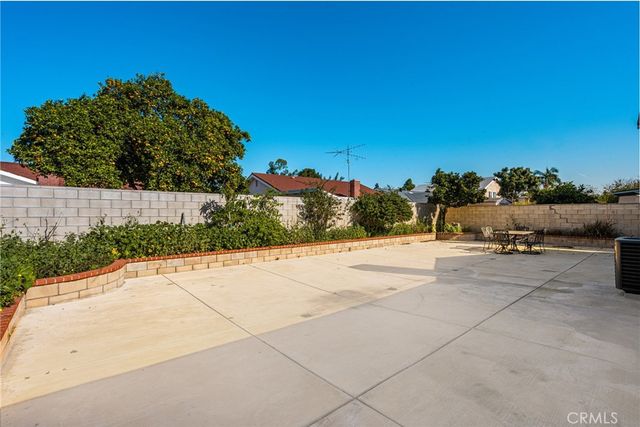 605 W Curie, Santa Ana, CA 92707