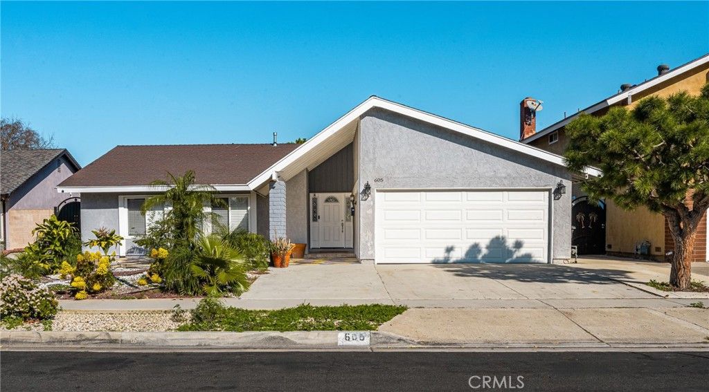 605 W Curie, Santa Ana, CA 92707
