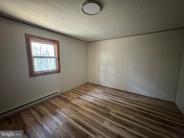 2137 NEWMAN RD, Fayetteville, PA 17222