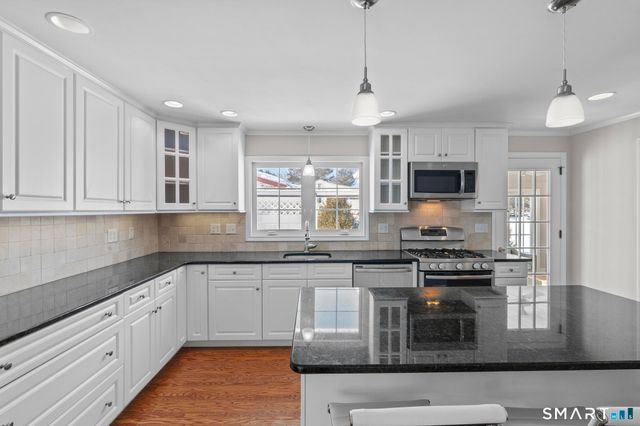 21 Karen Road, West Hartford, CT 06117