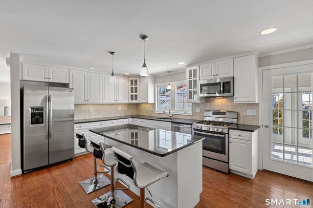 21 Karen Road, West Hartford, CT 06117