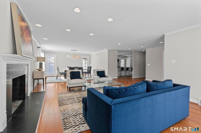 21 Karen Road, West Hartford, CT 06117