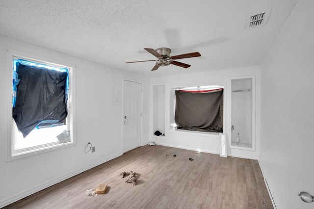 908 Harrison Drive, Kennedale, TX 76060