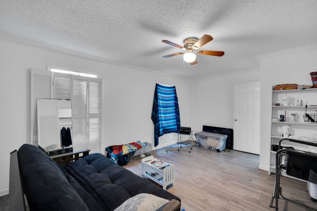 908 Harrison Drive, Kennedale, TX 76060