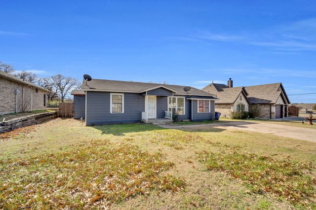 908 Harrison Drive, Kennedale, TX 76060