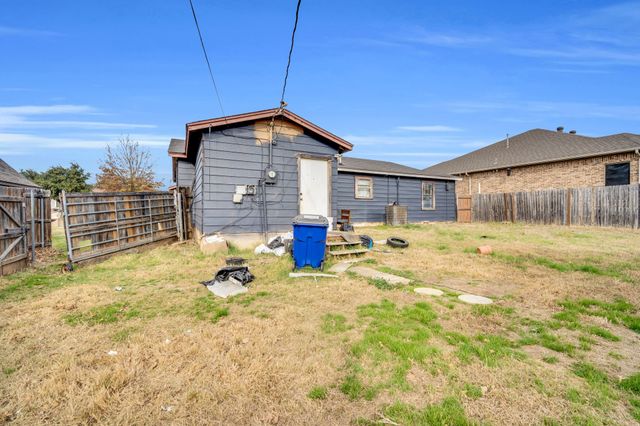 908 Harrison Drive, Kennedale, TX 76060