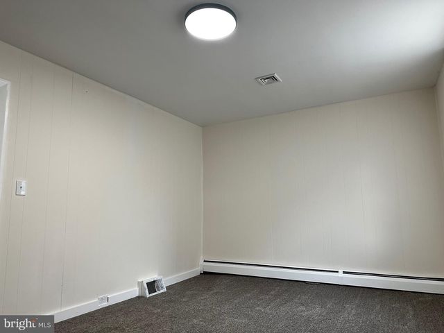 136 N RAILROAD ST, Annville, PA 17003