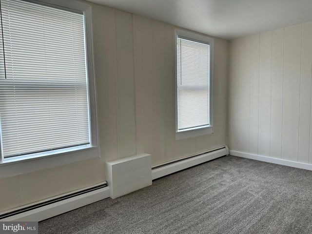 136 N RAILROAD ST, Annville, PA 17003