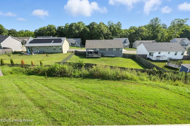 405 Turnberry Ct, Vine Grove, KY 40175