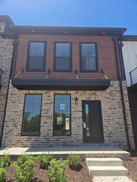 1337 Rebecca Johns Dr, Murfreesboro, TN 37128