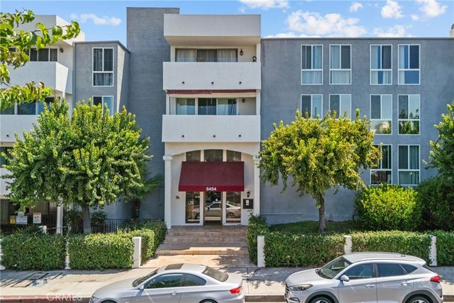 5454 Zelzah Avenue 309, Encino, CA 91316
