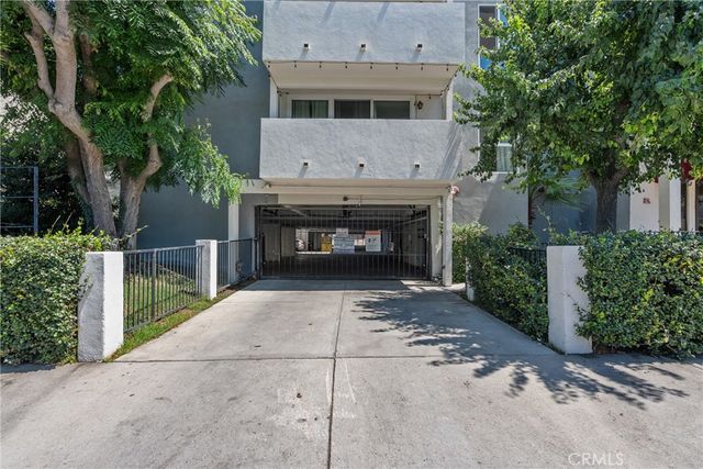 5454 Zelzah Avenue 309, Encino, CA 91316
