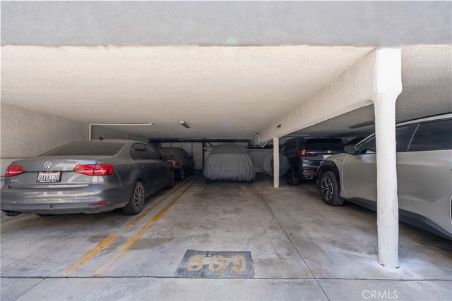 5454 Zelzah Avenue 309, Encino, CA 91316