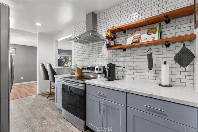 5454 Zelzah Avenue 309, Encino, CA 91316
