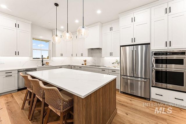 7786 Minam Dr, Middleton, ID 83644