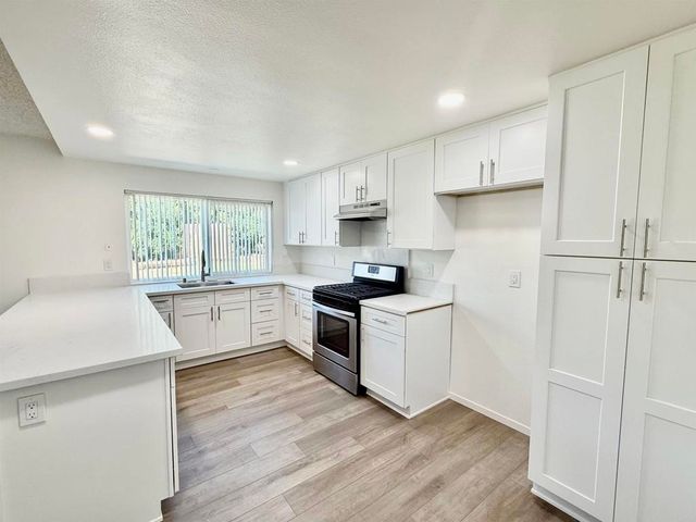 14744 Roberto Rio Road, Poway, CA 92064