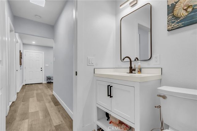 1162 39th Place, Los Angeles, CA 90037