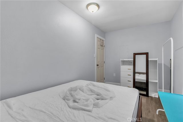 1162 39th Place, Los Angeles, CA 90037