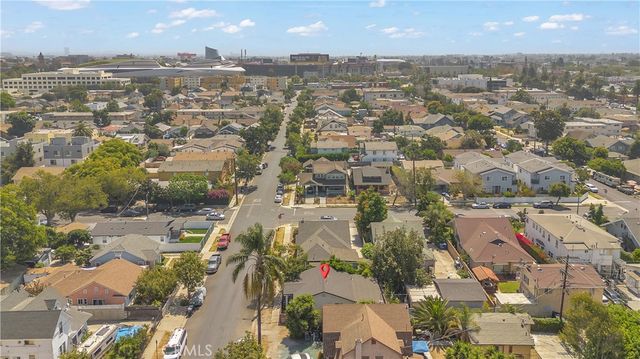 1162 39th Place, Los Angeles, CA 90037