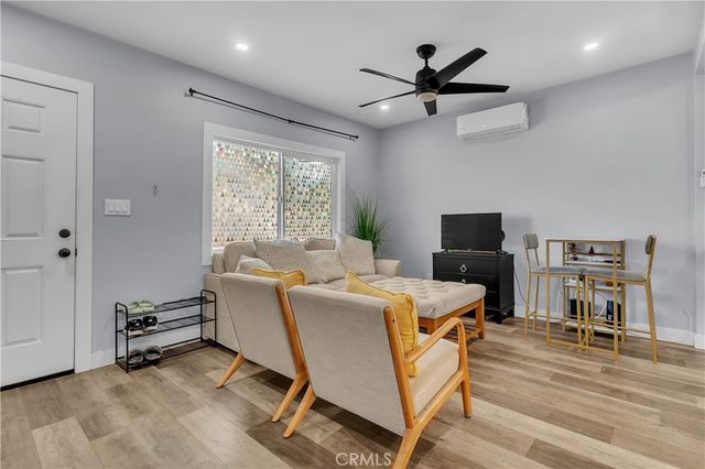 1162 39th Place, Los Angeles, CA 90037