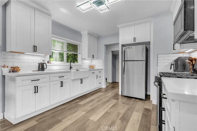 1162 39th Place, Los Angeles, CA 90037