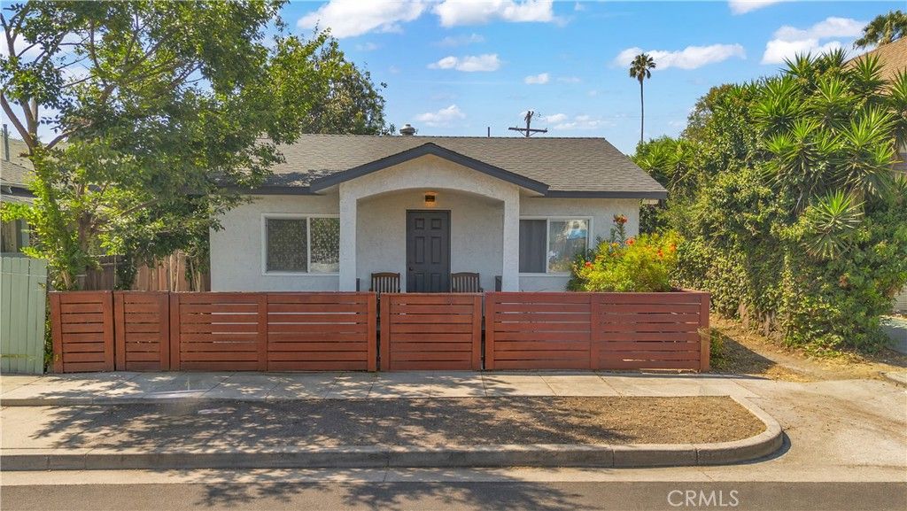 1162 39th Place, Los Angeles, CA 90037
