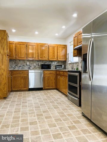 13220 BREEZY CT, Waldorf, MD 20601