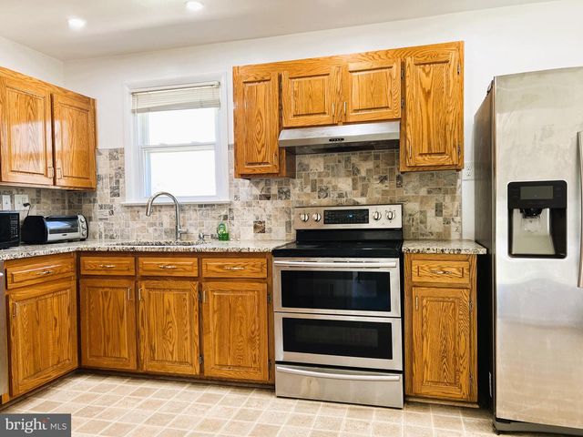 13220 BREEZY CT, Waldorf, MD 20601