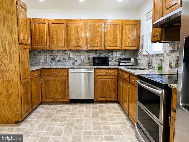13220 BREEZY CT, Waldorf, MD 20601