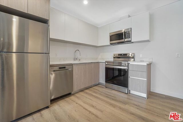 10918 Camarillo Street, North Hollywood (los Angeles), CA 91603