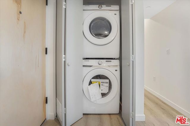 10918 Camarillo Street, North Hollywood (los Angeles), CA 91603