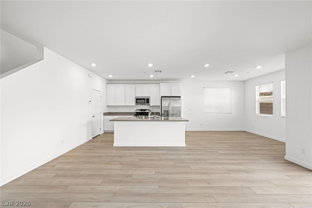 8143 Gusty Brook Street, Las Vegas, NV 89113 — photo 5