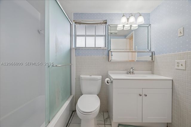 1200 Hillcrest Ct 315, Hollywood, FL 33021