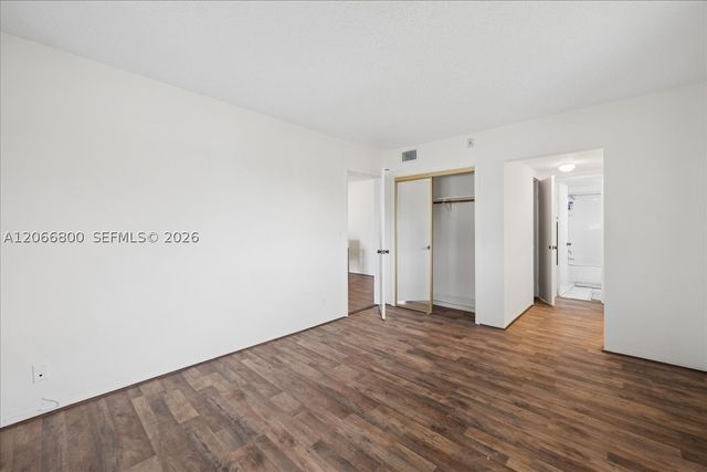 1200 Hillcrest Ct 315, Hollywood, FL 33021