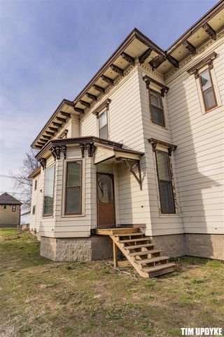 382 W Muskegon Avenue, Muskegon, MI 49440
