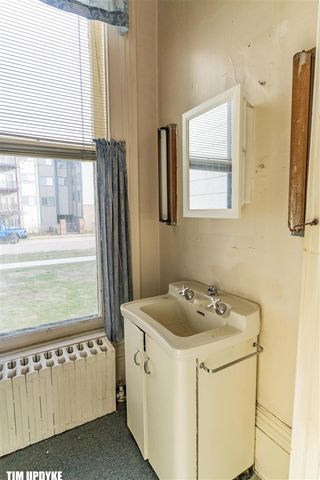 382 W Muskegon Avenue, Muskegon, MI 49440