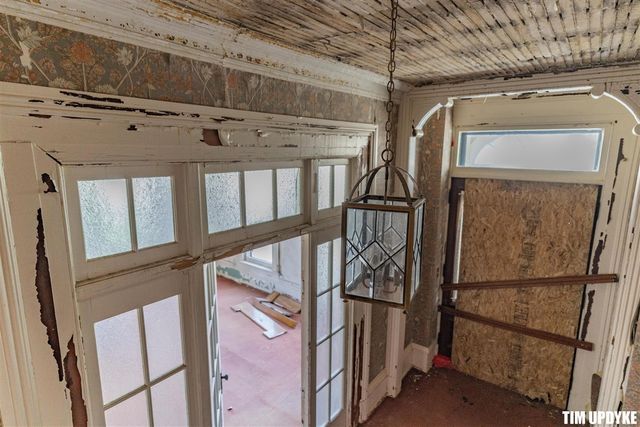 382 W Muskegon Avenue, Muskegon, MI 49440