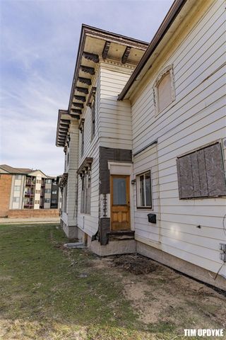 382 W Muskegon Avenue, Muskegon, MI 49440