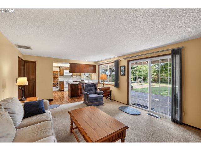 10017 Ne 6TH Cir, Vancouver, WA 98664