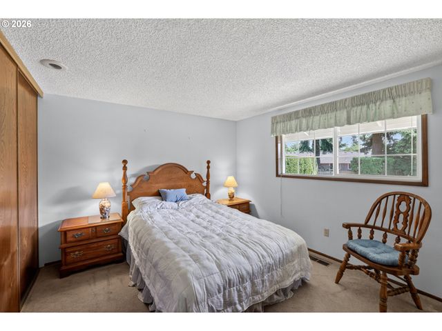 10017 Ne 6TH Cir, Vancouver, WA 98664