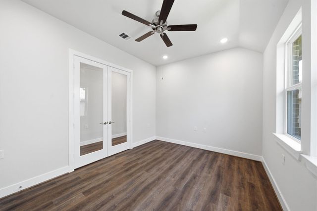 10025 Larkin Cove, Willis, TX 77318