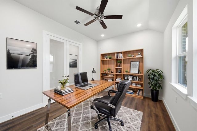 10025 Larkin Cove, Willis, TX 77318