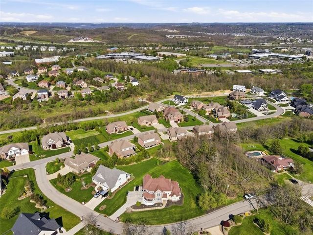 1272 McEwen Rd, Cecil, PA 15317