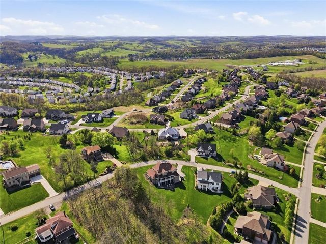 1272 McEwen Rd, Cecil, PA 15317