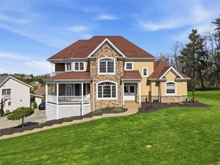 1272 McEwen Rd, Cecil, PA 15317