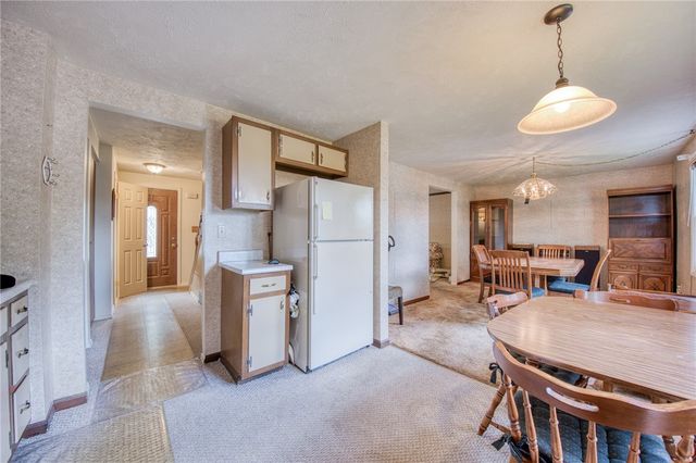 464 Tivoli Rd, Plum Boro, PA 15239