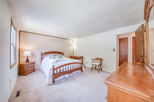464 Tivoli Rd, Plum Boro, PA 15239