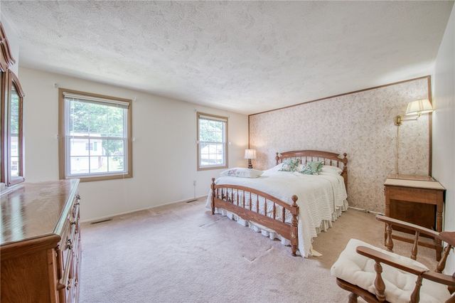 464 Tivoli Rd, Plum Boro, PA 15239