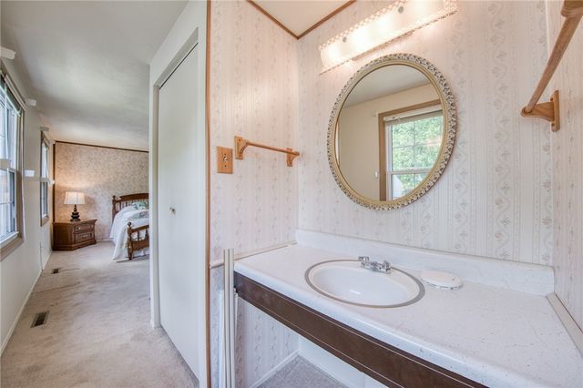 464 Tivoli Rd, Plum Boro, PA 15239